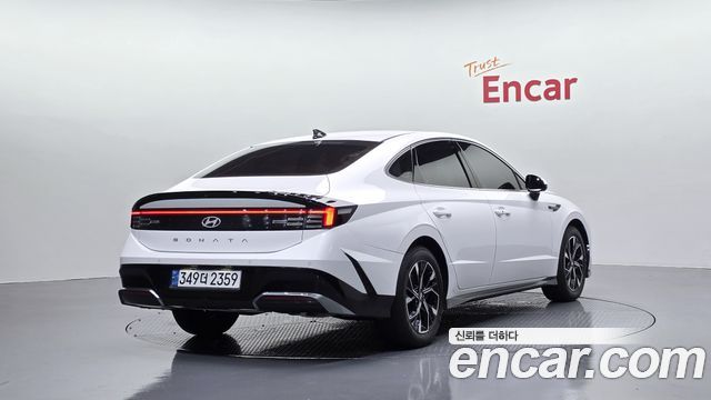 2024 Hyundai Sonata, VIN KMHL241EBRA420251