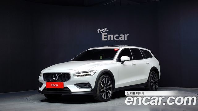 2022 Volvo V60, VIN YV1ZZL12CN1090689