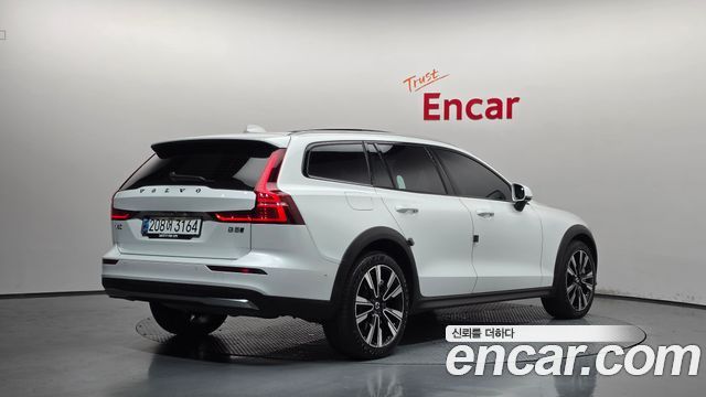 2024 Volvo V60, VIN YV1ZZL128R1138546