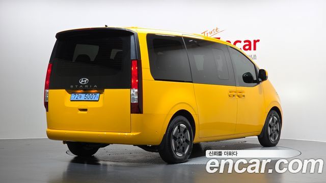 2027 Hyundai Staria, VIN KMJYB37EFVU001850