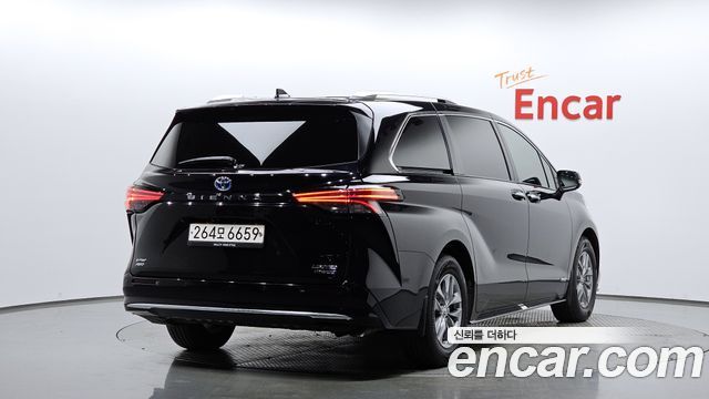 2021 Toyota Sienna, VIN 5TDGSKFC2MS018251