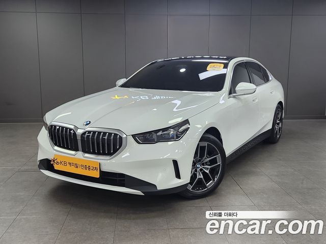 2025 BMW 5-Series, VIN WBA21FJ05SCU61829