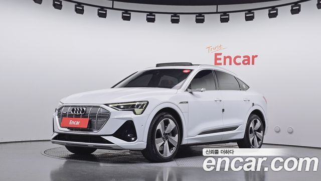 2022 Audi e-tron, VIN WAUZZZGE6NB002931