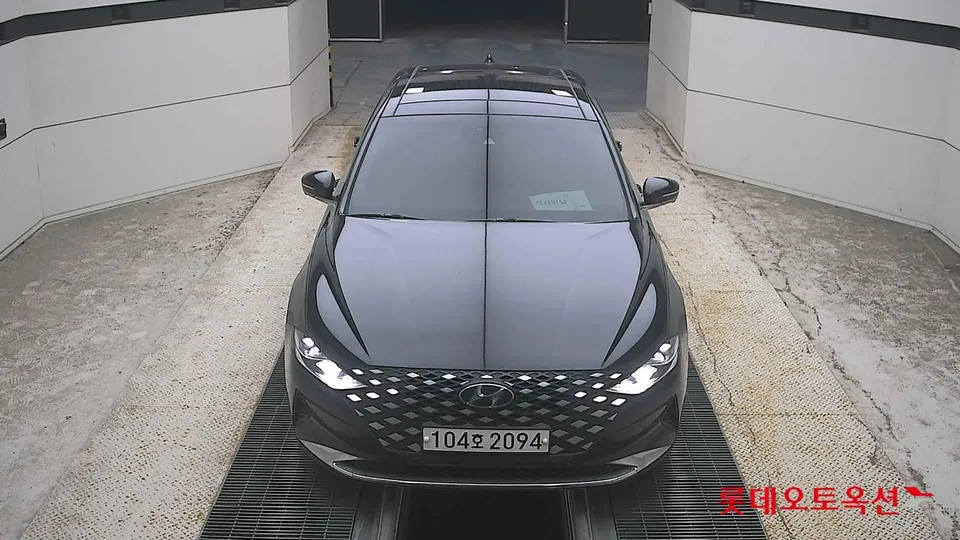 2020 Hyundai Grandeur, VIN KMHF241DBLA378728