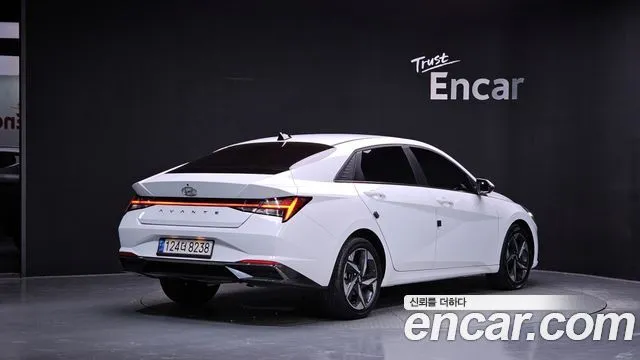 2021 Hyundai Avante, VIN KMHLR41EEMU124810