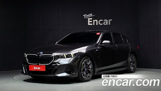 2024 BMW 5-Series, VIN WBA71FJ03RCS73648