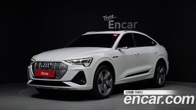 2022 Audi e-tron, VIN WAUZZZGE4NB037287