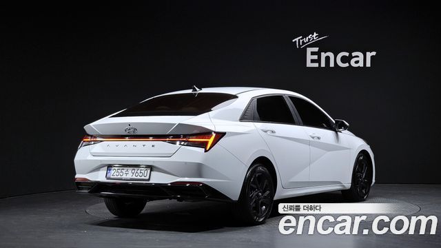 2021 Hyundai Avante, VIN KMHLR41EEMU177734
