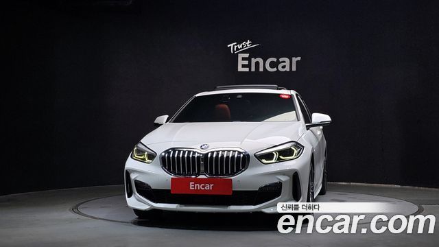 2021 BMW 1-Series, VIN WBA7M9102M7J72000