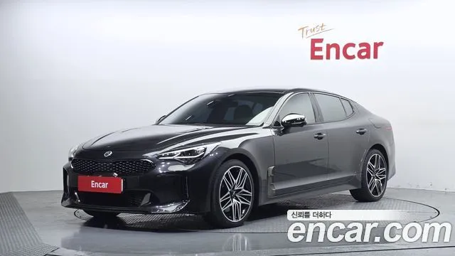 2022 Kia Stinger, VIN KNAE351DBNS113787