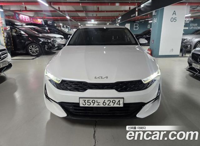 2022 Kia K5, VIN KNAG141ABNA183524