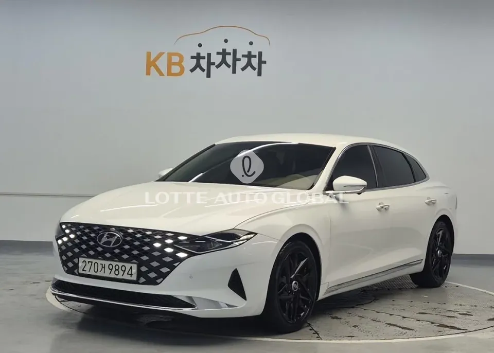 2021 Hyundai Grandeur, VIN KMHF241DBMA405487