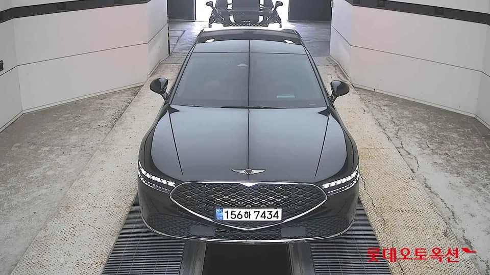 2022 Genesis G90, VIN KMTFA41DDNU010123