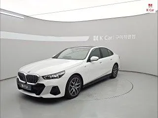2025 BMW 5-Series, VIN WBA21FJ04SCT94124
