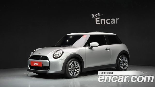 2025 Mini Cooper, VIN WMW81GD09S2W40635