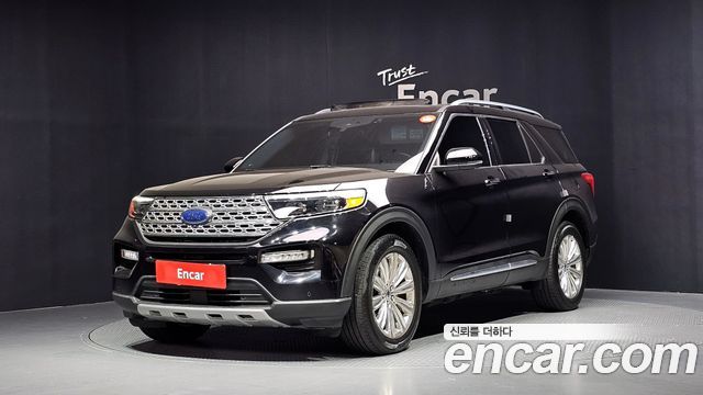 2022 Ford Explorer, VIN 1FMSK8FHXNGA40840