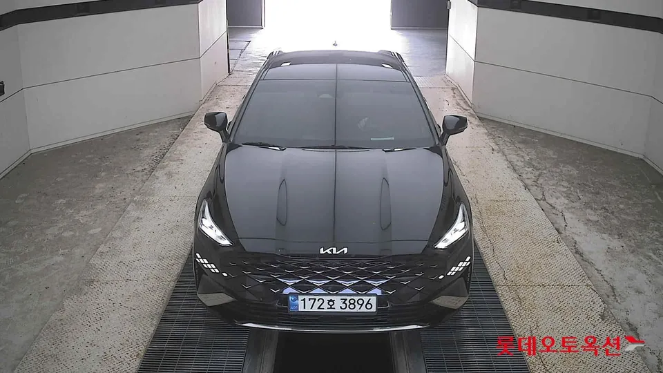 2023 Kia K8, VIN KNAM641BBPA036131