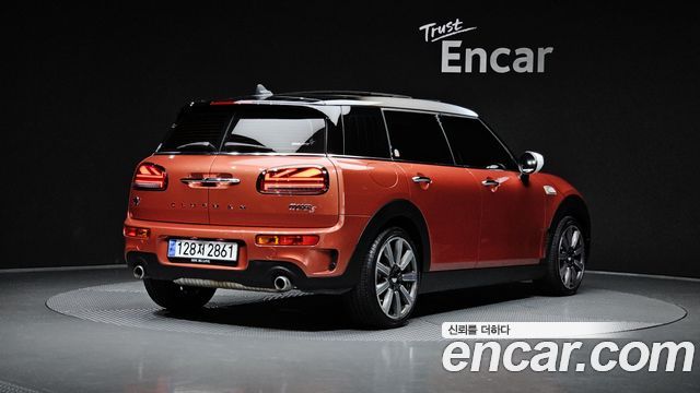 2023 Mini Clubman, VIN WMWXJ5104P2T52534