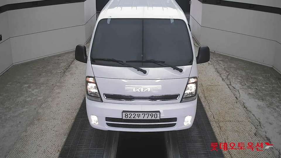 2022 Kia Bongo, VIN KNCSJY76BNK592012