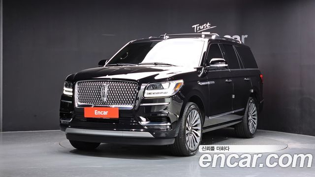 2021 Lincoln Navigator, VIN 5LMJJ2LT0MEL13666