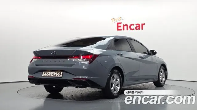 2021 Hyundai Avante, VIN KMHLL41ABMU045659