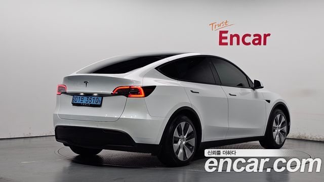2021 Tesla Model Y, VIN 5YJYGDED9MF237966