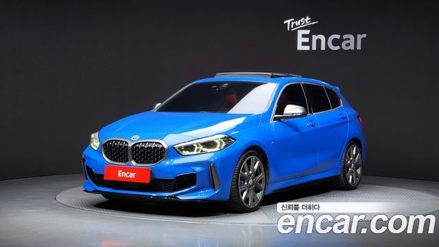 2022 BMW 1-Series, VIN WBA7L1109N7L29494
