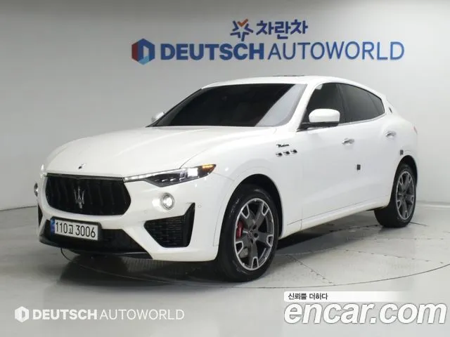 2022 Maserati Levante, VIN ZN661XUGXNX383370