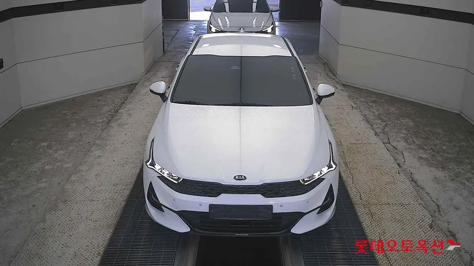 2021 Kia K5, VIN KNAG341ABMA127883