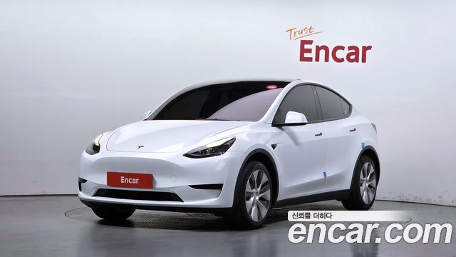 2023 Tesla Model Y, VIN LRWYGCFS1PC131260