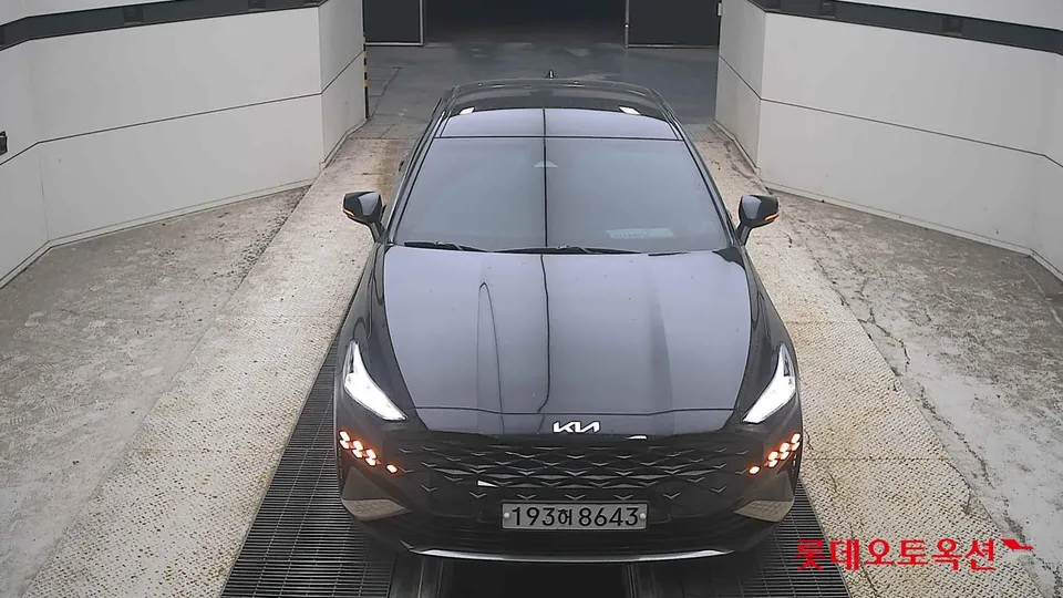2023 Kia K8, VIN KNAM6411BPA028569