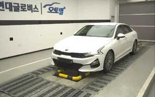 2020 Kia K5, VIN KNAG741BBLA067132
