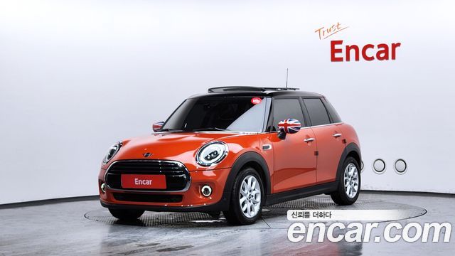 2021 Mini Cooper, VIN WMWXV7109M2N41966