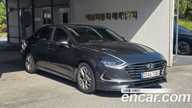 2021 Hyundai Sonata, VIN KMHL141EBMA140587