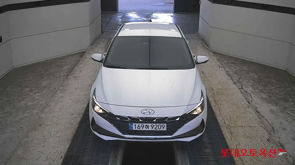 2023 Hyundai Avante, VIN KMHLL41ABPU415884