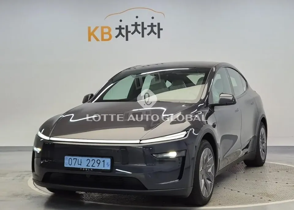 2026 Tesla Model Y, VIN LRWYGCEK9TC928383