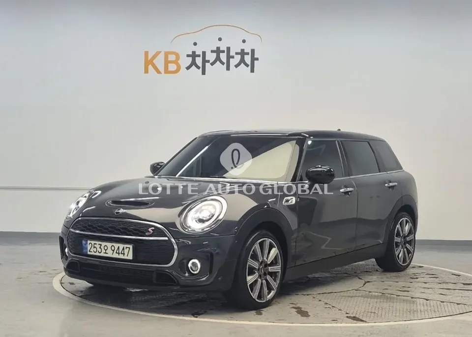 2021 Mini Clubman, VIN WMWXJ5109M2P30424
