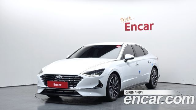 2020 Hyundai Sonata, VIN KMHL241EBLA055982