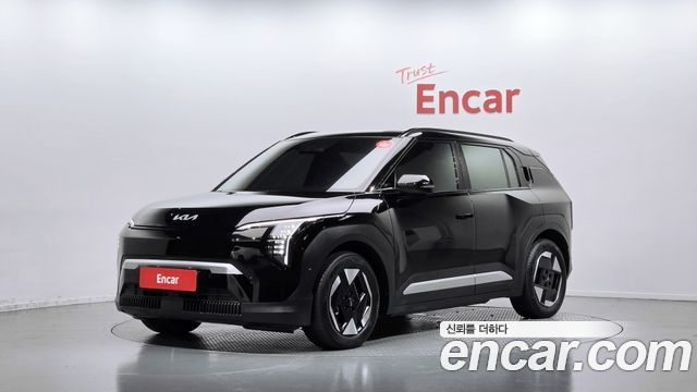 2025 Kia EV3, VIN KNAFB81AFSS016271