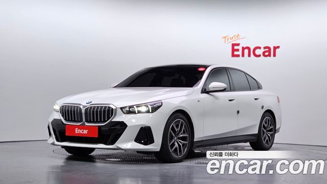 2024 BMW 5-Series, VIN WBA21FJ09RCR86452