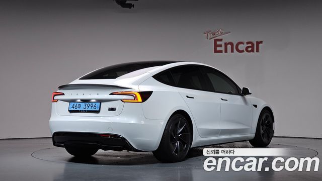 2026 Tesla Model 3, VIN LRW3E7ET6TC807777