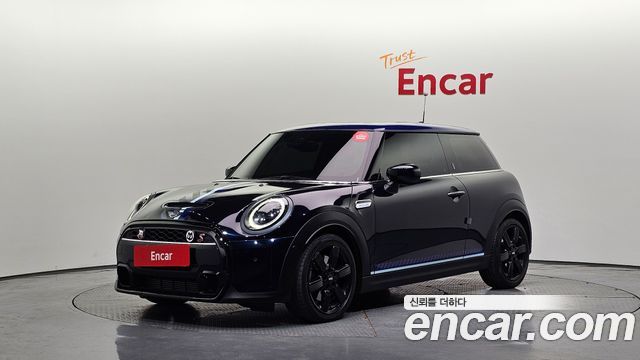 2022 Mini Cooper, VIN WMW61DH08N2R95977