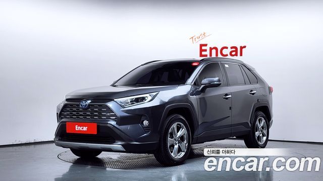 2021 Toyota RAV4, VIN JTMDWRFV0MD095617