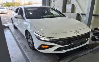 2024 Hyundai Avante, VIN KMHLM41EERU568497
