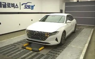2022 Hyundai Grandeur, VIN KMHF141DBNA483097