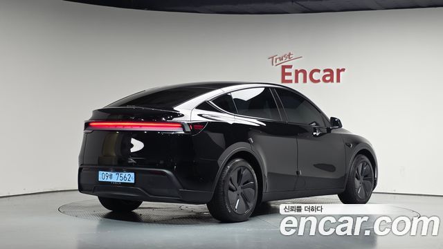2025 Tesla Model Y, VIN LRWYGCFJ2SC350373
