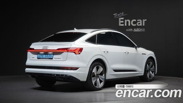 2021 Audi e-tron, VIN WAUZZZGE9MB041527