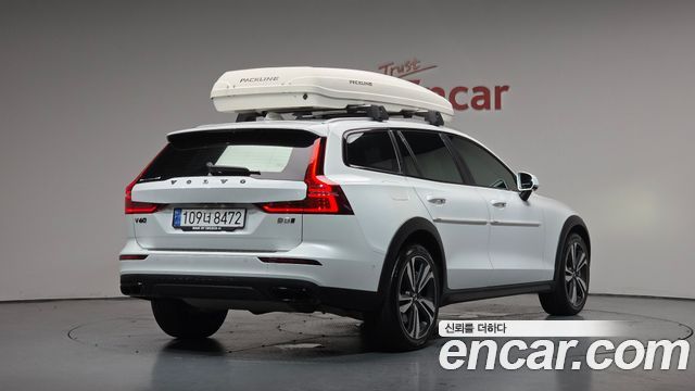 2021 Volvo V60, VIN YV1ZZL12CM1066637
