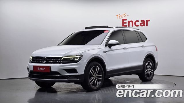 2020 Volkswagen Tiguan, VIN WVGZZZ5NZLM176555