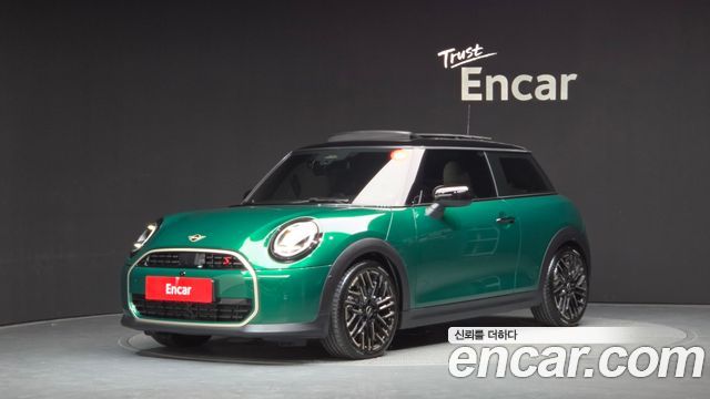 2025 Mini Cooper, VIN WMW21GD0XS2W28466
